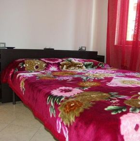 NearBy Hotel