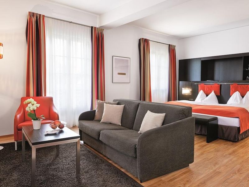 Hotel Photo 5