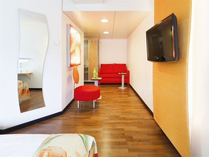Hotel Photo 6