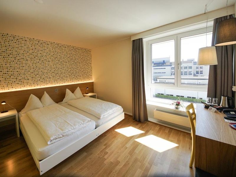 Hotel Photo 1