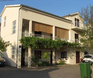 Apartmani Milka Starigrad Croatia