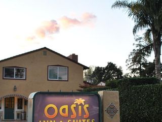 Hotel pic Oasis Inn and Suites