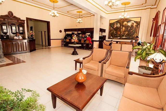 Hotel Photo 8
