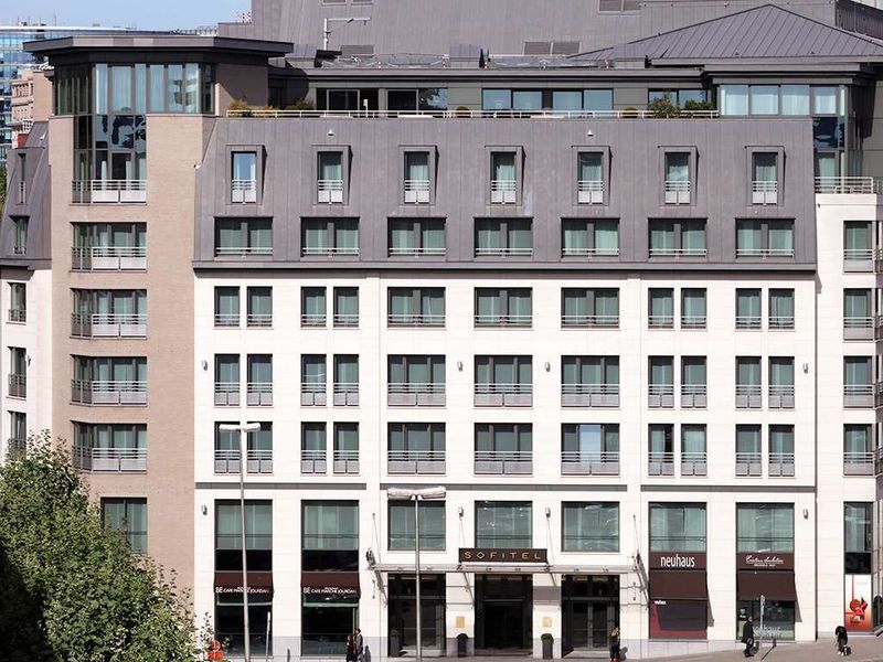Hotel Photo 1
