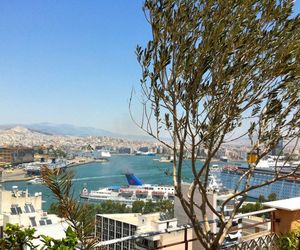 Three-Bedroom Apartment-Piraeus Piraeus Greece