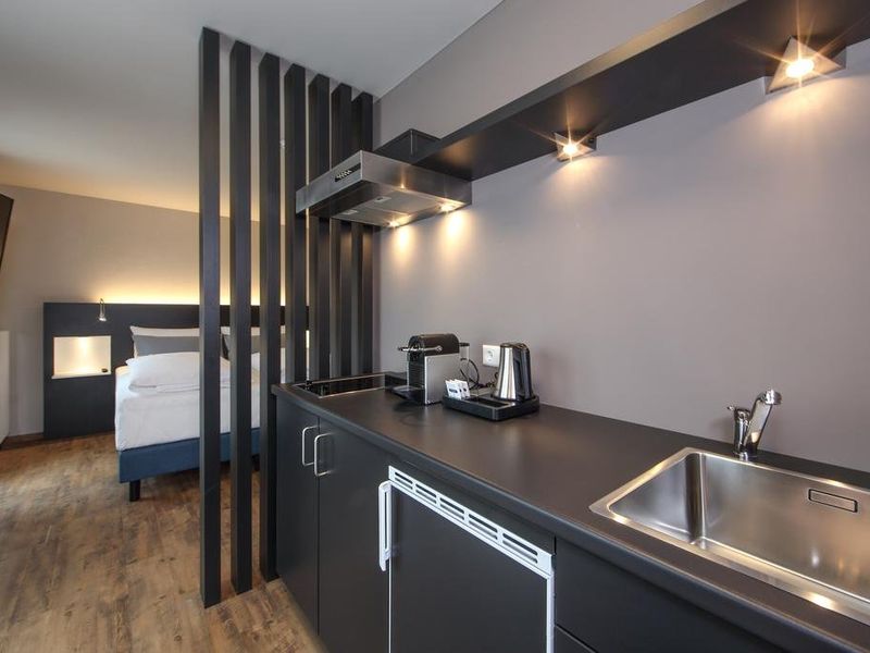 Hotel Photo 12