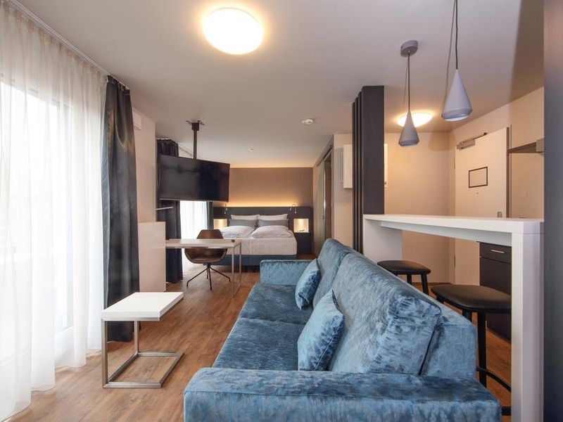 Hotel Photo 8