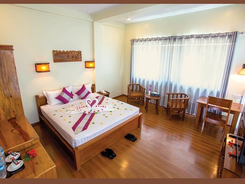 Hotel Photo 6