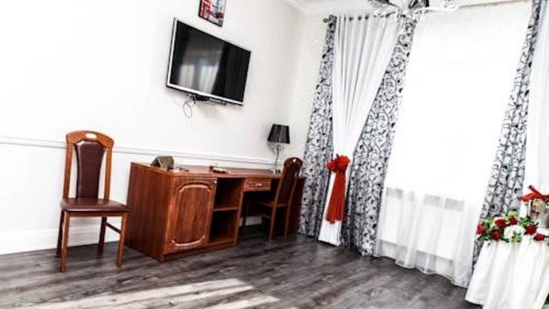 Hotel Photo 8