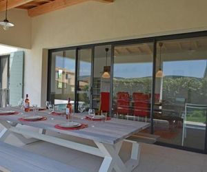 Beautiful Villa with Heated Pool in Malaucene Provence Malaucene France