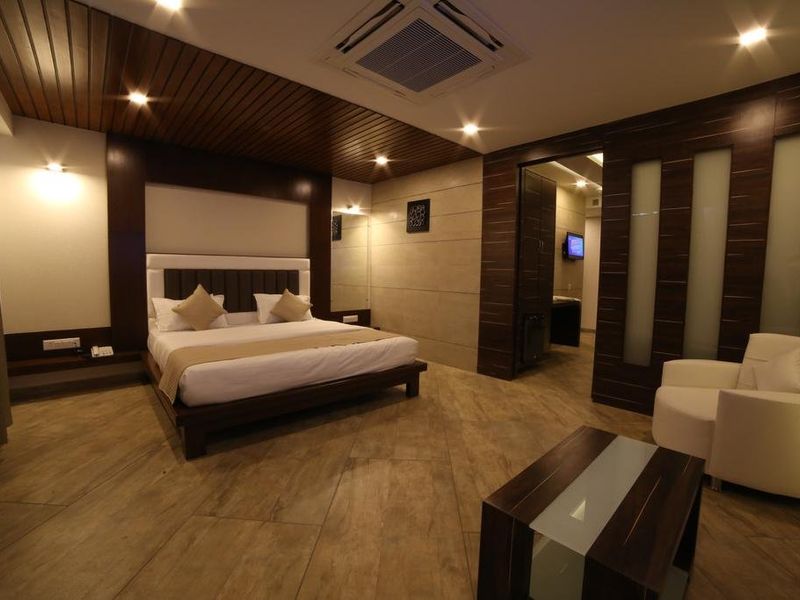 Hotel Photo 12