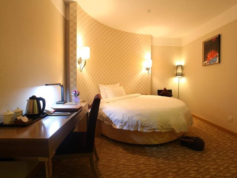 Hotel Photo 8
