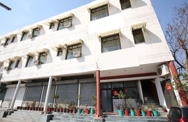 OYO 1234 Hotel Neelkamal
