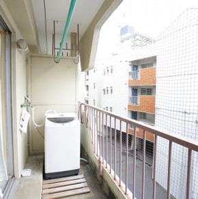 NearBy Hotel