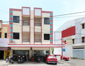 Airy Panakkukang Boulevard Ruko Cempaka 27 Makassar Makassar Indonesia