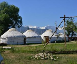 Jurten Camp Almaluu Kadzhi-Say Kyrgyzstan
