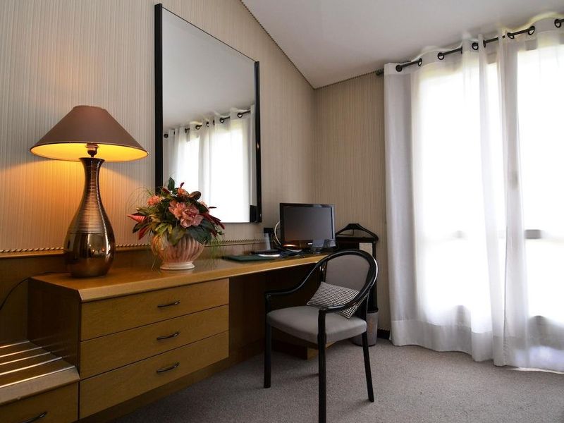 Hotel Photo 12