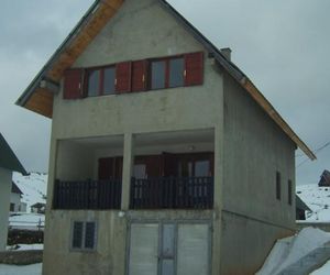 GUESTHOUSE KRIVOKAPI? Zabljak Montenegro