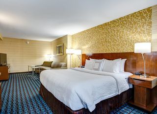 Фото отеля Fairfield Inn & Suites by Marriott Springfield Holyoke