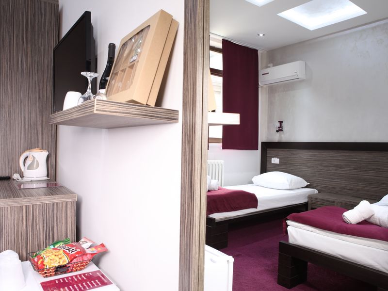 Hotel Photo 1