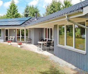 Holiday home Pramdragerparken Fårvang Faarvang Denmark