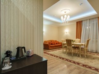Men'k Kings Hotel