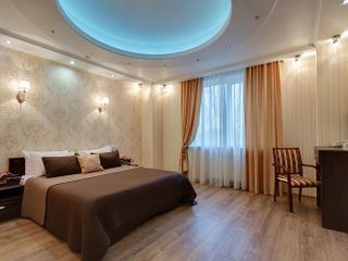 Men'k Kings Hotel