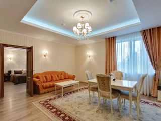 Men'k Kings Hotel