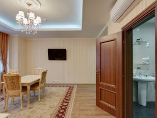 Men'k Kings Hotel
