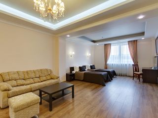Men'k Kings Hotel