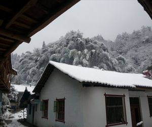 Zhangjiajie Wind and  Wood Inn Wulingyuan China