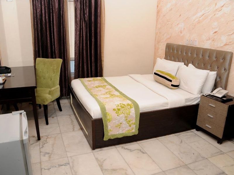 Hotel Photo 1