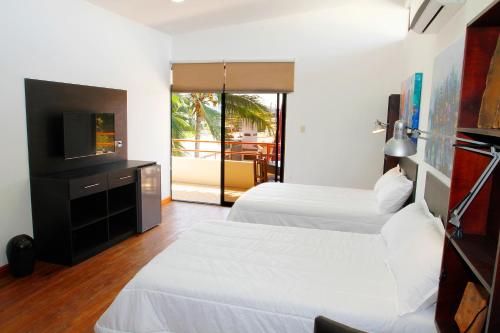 Hotel Photo 1
