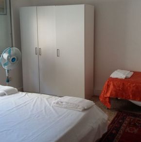 NearBy Hotel