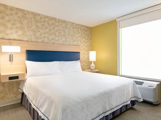 Фото отеля Home2 Suites by Hilton Fort St. John