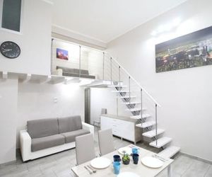 Modern Loft Apartment Towregaia Italy