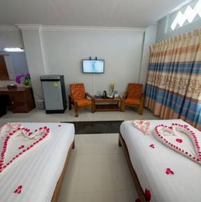 NearBy Hotel