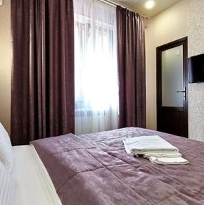 NearBy Hotel
