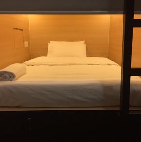 NearBy Hotel