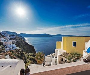 The Dream Santorini Oia Greece
