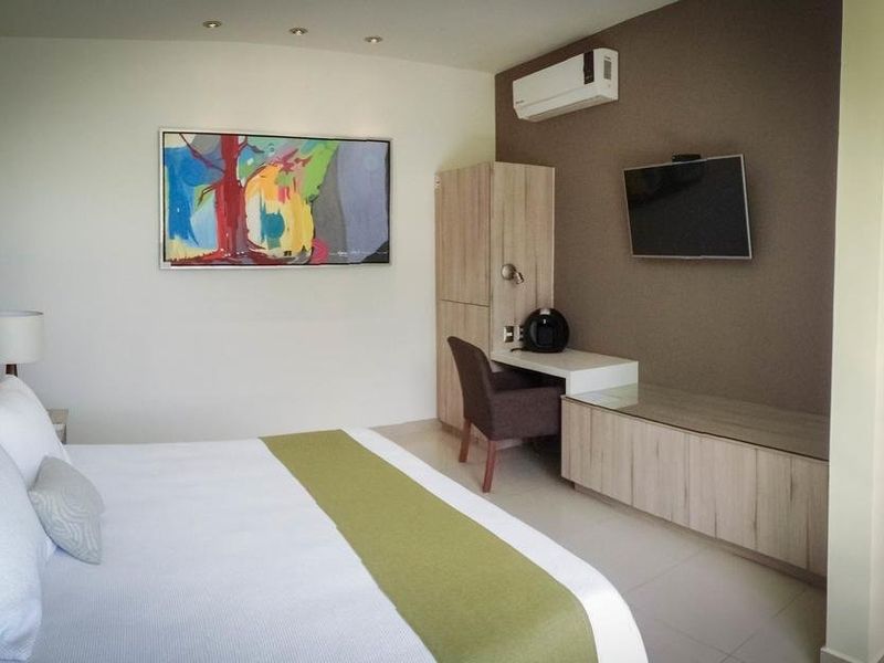 Hotel Photo 3