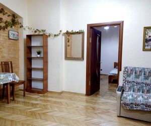 Cozy apartment on Ogienko Lvov Ukraine