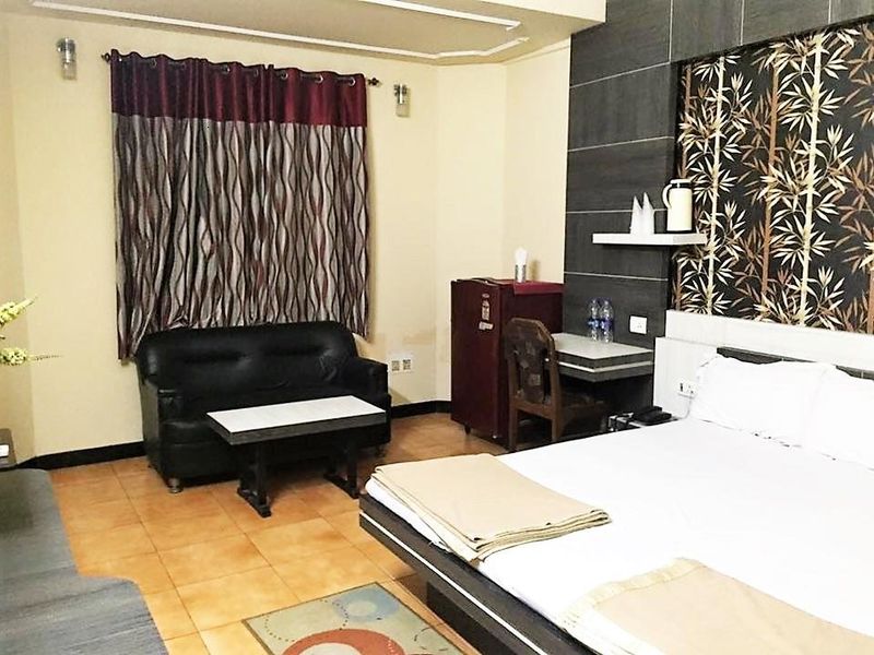 Hotel Photo 1