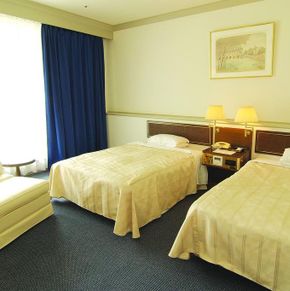 NearBy Hotel