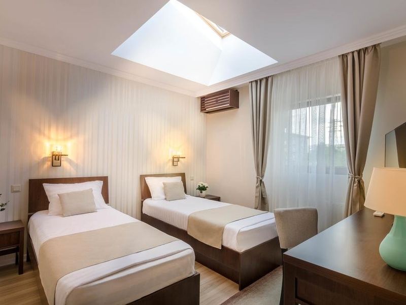 Hotel Photo 5