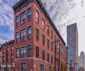 Deedees Hideaway on Grove Jersey City United States