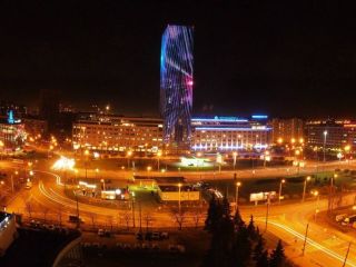 The best location! Metro station in 30 seconds.