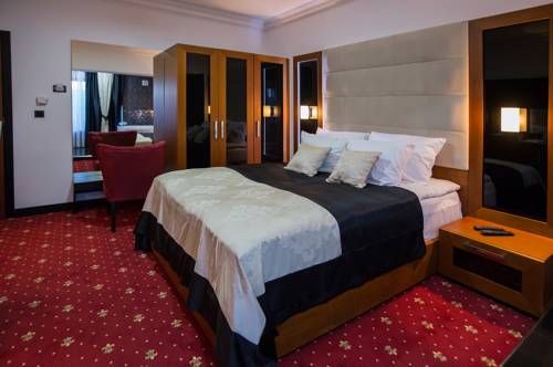 Hotel Photo 12