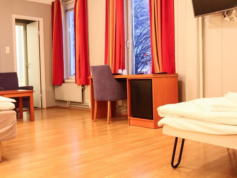 Hotel Photo 1