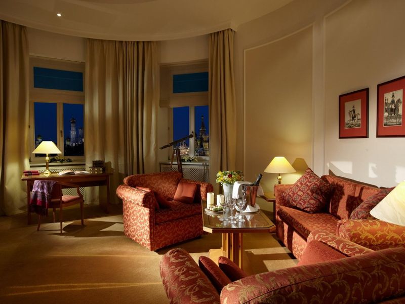 Hotel Photo 11